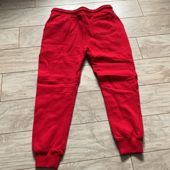 RED aero 1987 sweat pants!! These pants are so comfy and new!!!IM OBSESSED 🤩 - Picture 4 of 4